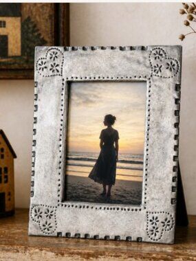 Vintage Russ Berrie & Co Hammered Metal Picture Frame
